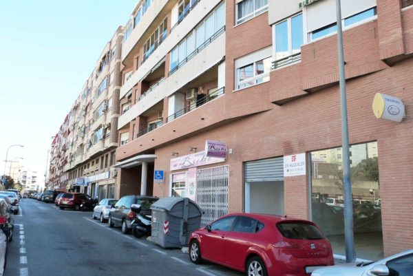alquiler-local-comercial-hospital-alicante-138-metros-pbi12-fachada
