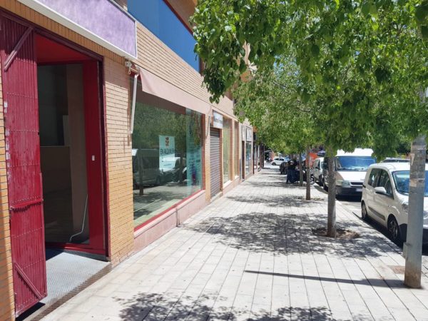 alquiler-local-comercial-pintor-baeza-alicante-pb6-d-fachada