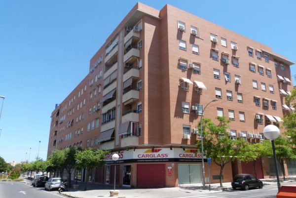 alquiler-local-comercial-pintor-baeza-alicante-110-metros-edificio