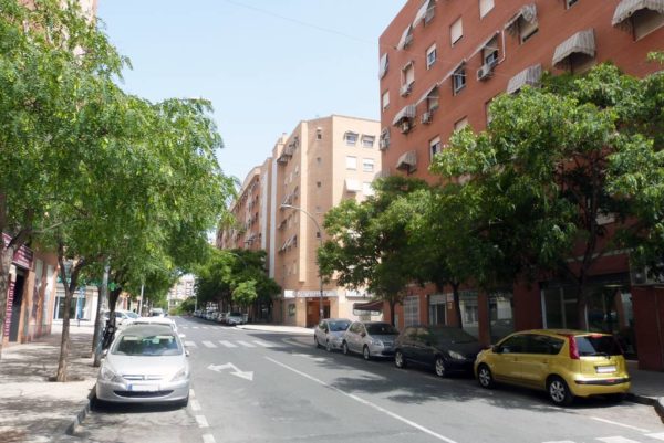 alquiler-local-comercial-pintor-baeza-alicante-94-metros-edificio